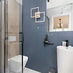 Elegant For 2 People In By Renters *