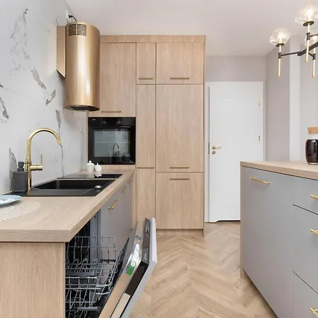 아파트 Elegant For 2 People In By Renters *