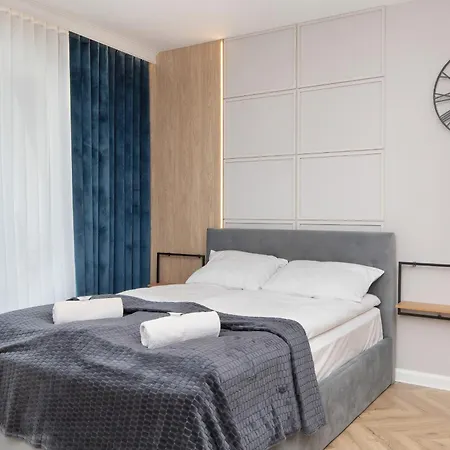 Elegant For 2 People In By Renters 公寓
