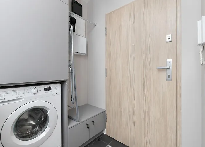 Elegant For 2 People In By Renters * 格但斯克