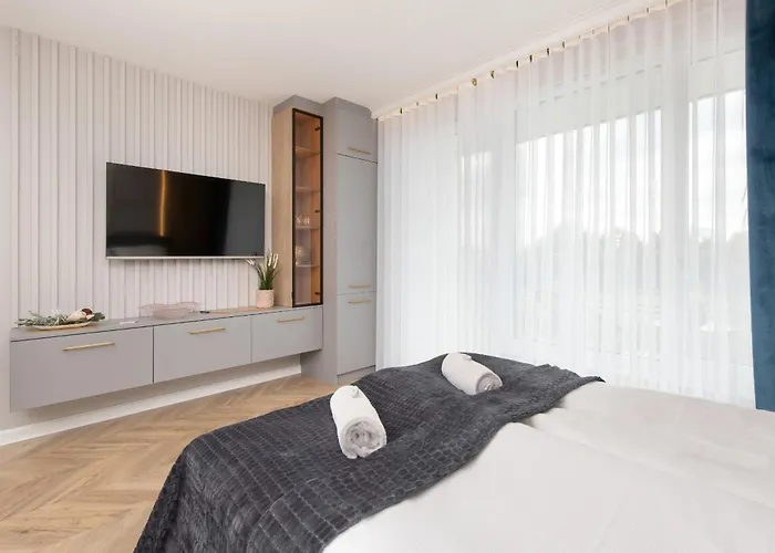 Elegant For 2 People In By Renters 格但斯克